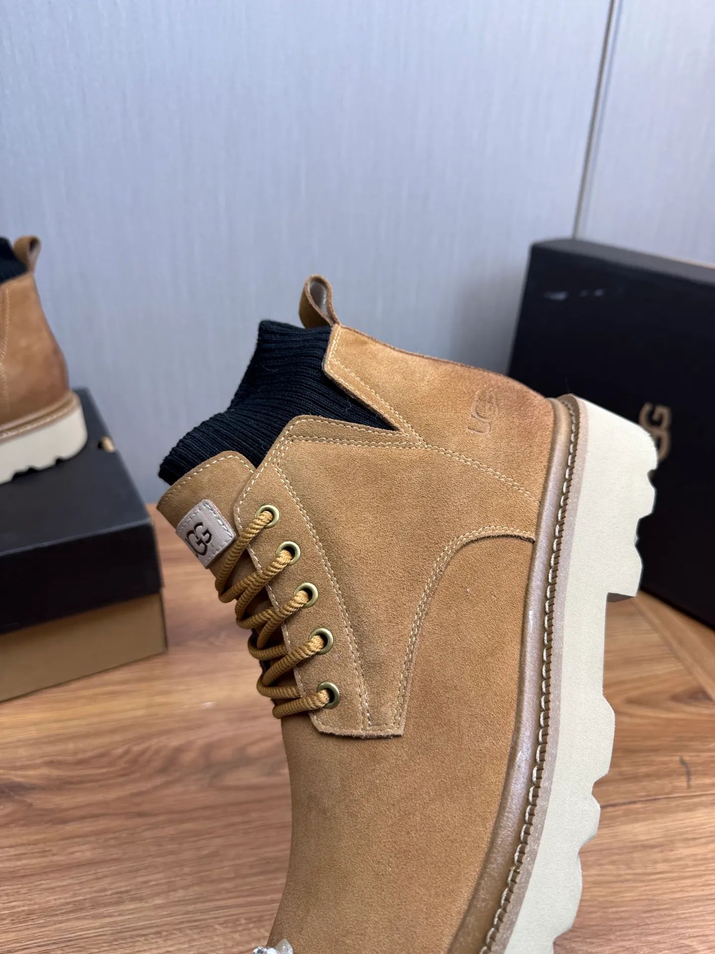 Factory price 640💰 [UGG] Men's hot winter warm boots🐑Simple and fashionable design, cowhide➕comfortable and warm wool lining. Soft and comfortable to wear, good warmth retention, and excellent foot feel. Regular size 38-45